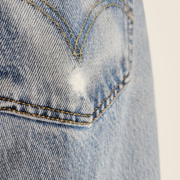 Levi's Men's 501 Vintage Straight Leg Button-Fly Jeans, Size 34 - Picture 4 of 7